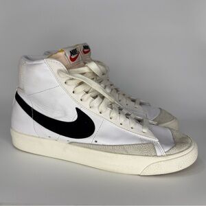 Nike Blazer ‘77 Vintage Mid White/Black Womens Size 9.5 CZ1055-100